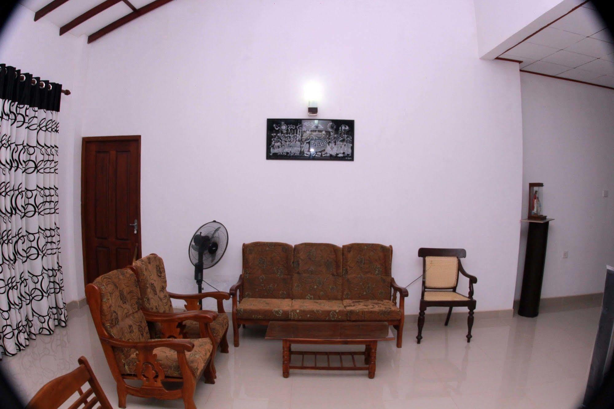 The Hermitage Negombo Apartment Kurana Katunayaka ภายนอก รูปภาพ